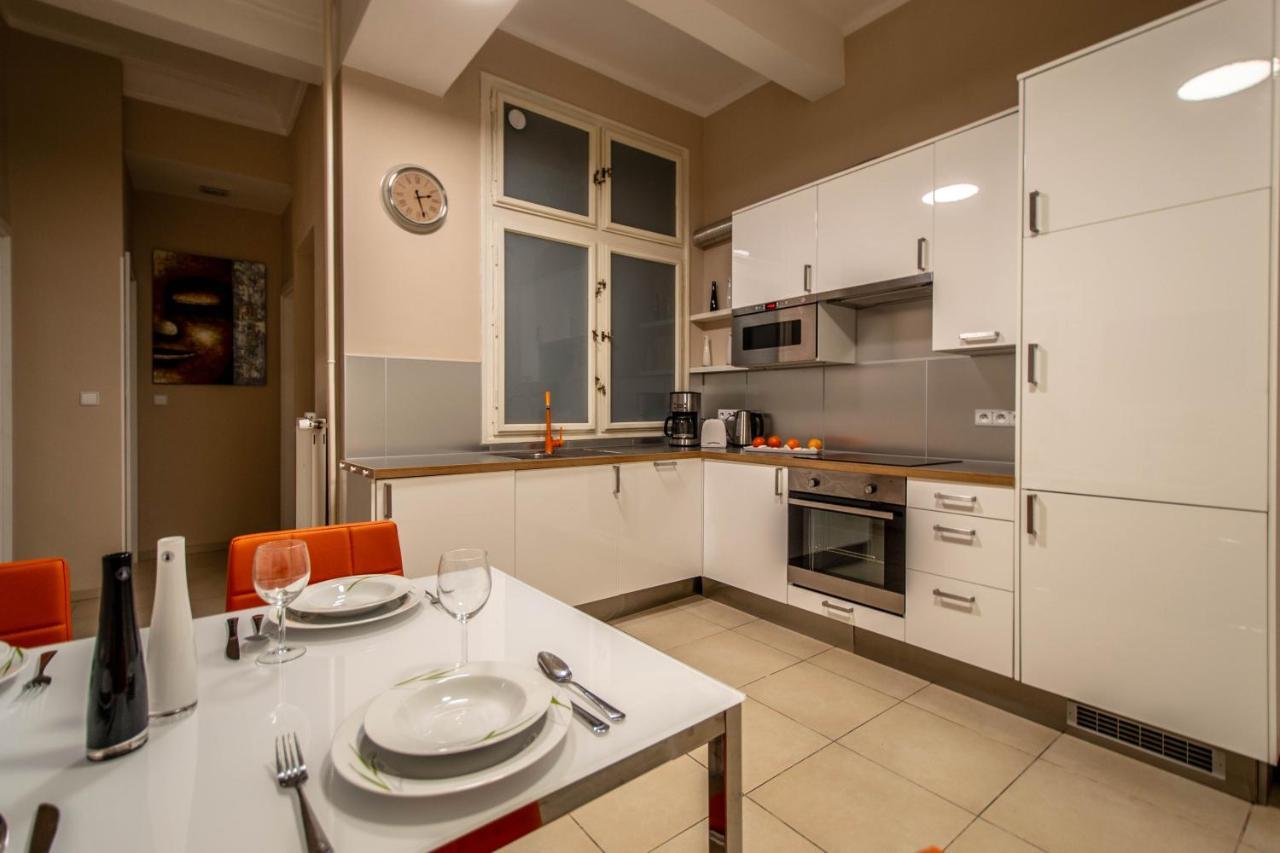 Design Apartment By Ruterra Praag Buitenkant foto
