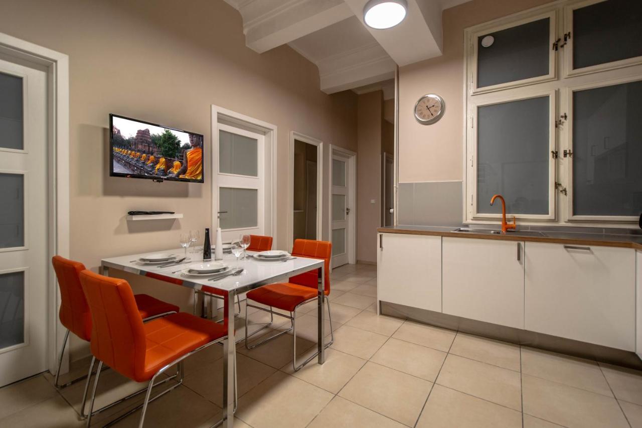 Design Apartment By Ruterra Praag Buitenkant foto