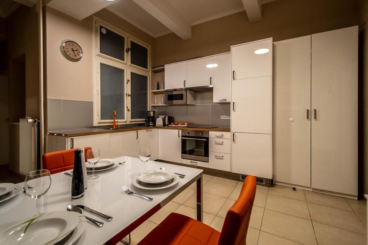 Design Apartment By Ruterra Praag Buitenkant foto