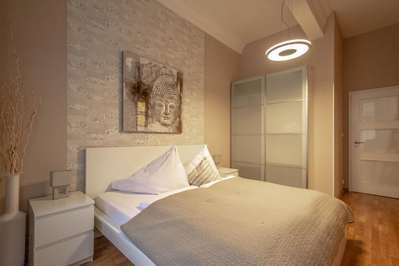 Design Apartment By Ruterra Praag Buitenkant foto