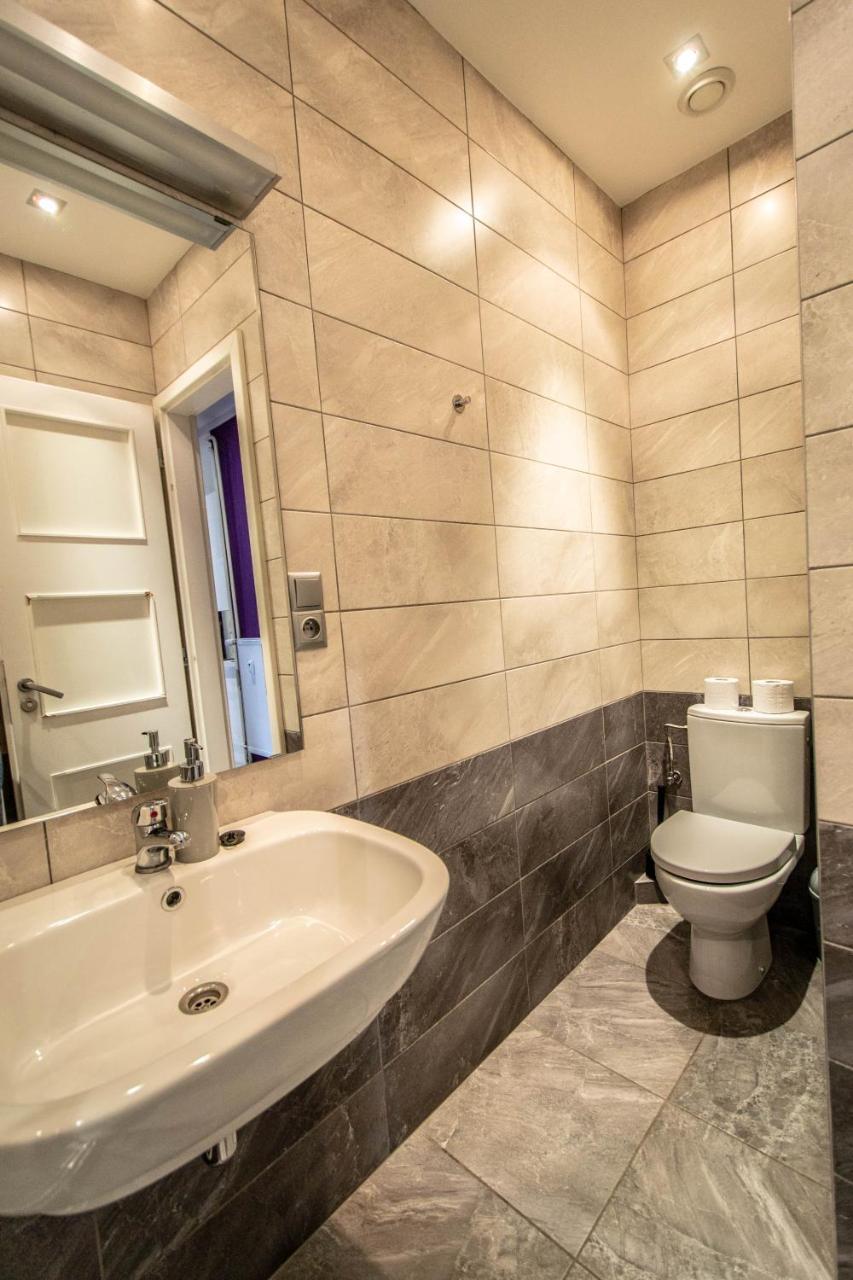 Design Apartment By Ruterra Praag Buitenkant foto
