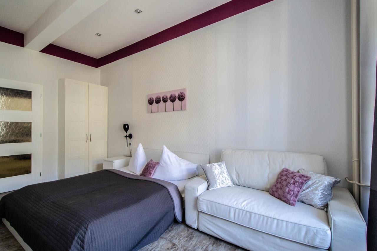 Design Apartment By Ruterra Praag Buitenkant foto